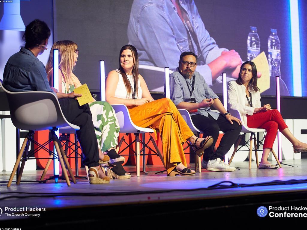 យុទ្ធសាស្ត្រទីផ្សារឌីជីថលសម្រាប់សេវាកម្មអនឡាញ